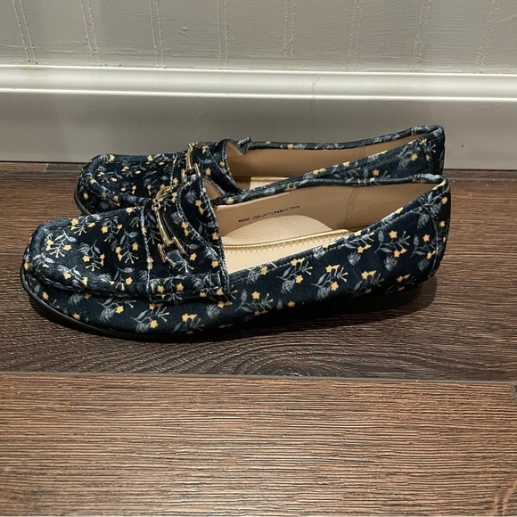 Cabi Carnaby Floral Blue Velvet Gold Horsebit Loafer Flats Preppy Retro US 9 - Picture 5 of 13